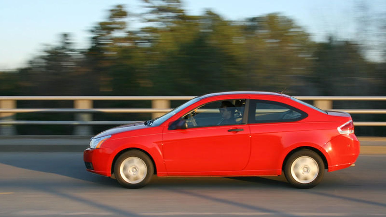 <p>¿Vuestro coche es rojo?</p>