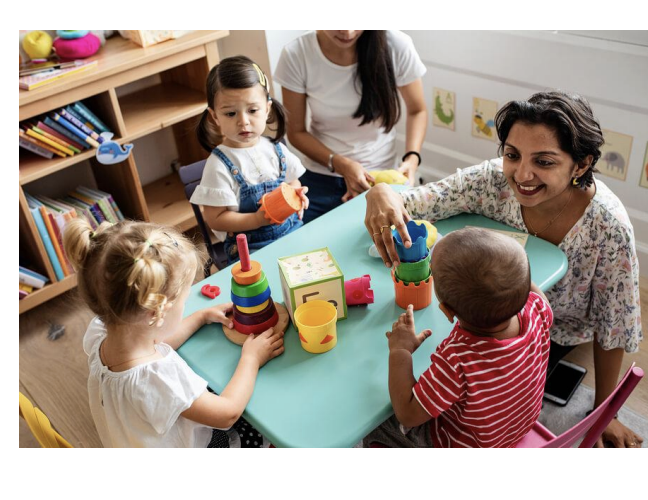 <ul><li><p>Greater emphasis on environment, culture and language (rather than just independent exploration)</p></li><li><p><strong>Zone of proximal development</strong></p><ul><li><p>Performance impossible, but possible with support</p></li><li><p>Support gradually reduced over time, skill becomes independent</p></li><li><p>Support but then support declines</p></li></ul></li></ul><p></p>