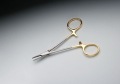 <p>Holding fine suture needles; used mostly in plastic or ENT surgery.</p>
