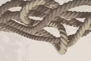 <p>Girando o doblándose en forma de espiral.</p>