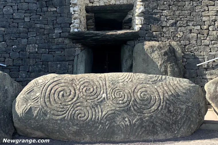 <p>ENTERANCE STONE</p>