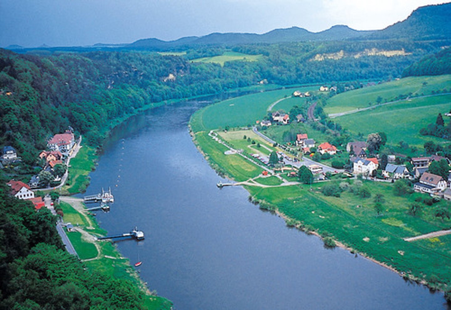 <p>river, rivers</p>