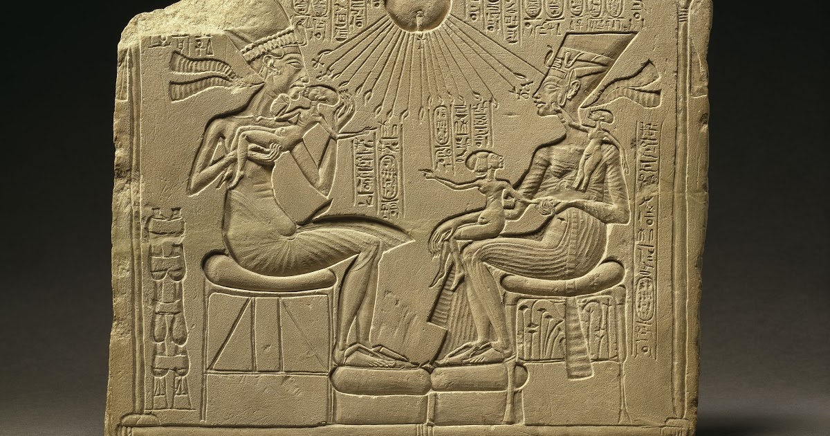 <p>Akhenaten and Nefertiti with Three Daughters</p>
