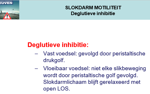 <p><span>Kan gemeten worden met een manometer.</span></p><p style="text-align: left;"><span>Als we iemand een vaste voedselbolus geven tijdens een manometrie, krijg je een mooie peristaltische drukgolf de telkens de bolus mooi naar onder zal duwen.</span></p><p style="text-align: left;"><span>-</span></p><p style="text-align: left;"><span>Vloeistof is makkelijker in te slikken dan vast voedsel.</span></p><p style="text-align: left;"><span>Bij vloeibaar drinken kun je snel slikken.</span></p><p style="text-align: left;"><span>Wanneer je die snelle slikbewegingen maakt krijg je geen peristaltische golf.</span></p><p style="text-align: left;"></p><p style="text-align: left;"><span>Je slokdarmlichaam blijft gerelaxeerd.</span></p><p style="text-align: left;"><span>Je onderst sfincter blijft open staan, waardoor de vloeistof gewoon door kan lopen.</span></p>