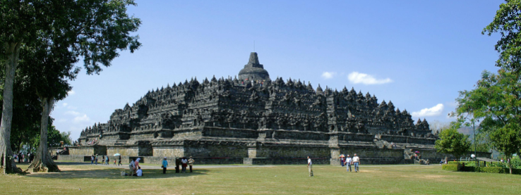 <p>Significance of the Buddhist Shrine of Borobudur, Java, Indonesia, c. 800. Sailendra Dynasty?</p>
