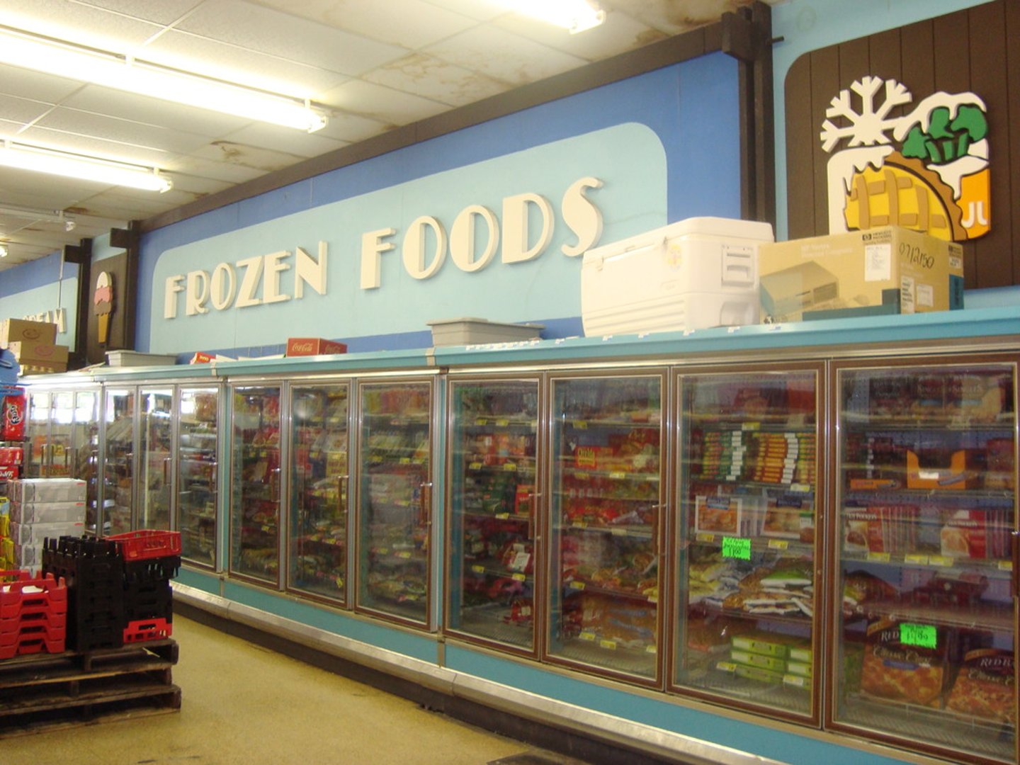 <p>food - /fuːd/ [u]</p>
