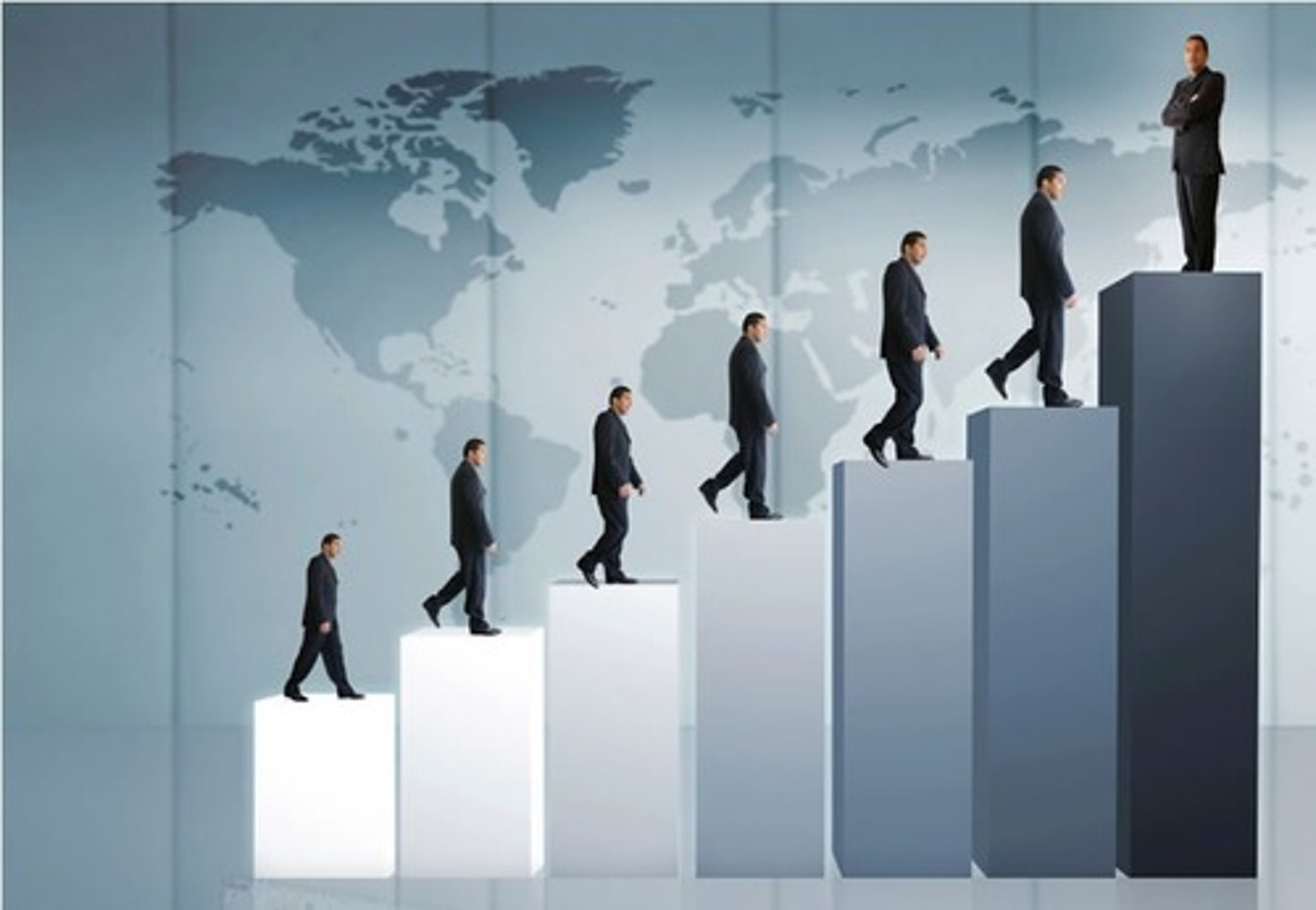 <p>thăng tiến trong sự nghiệp</p><p>Many young professionals work hard to ___</p>