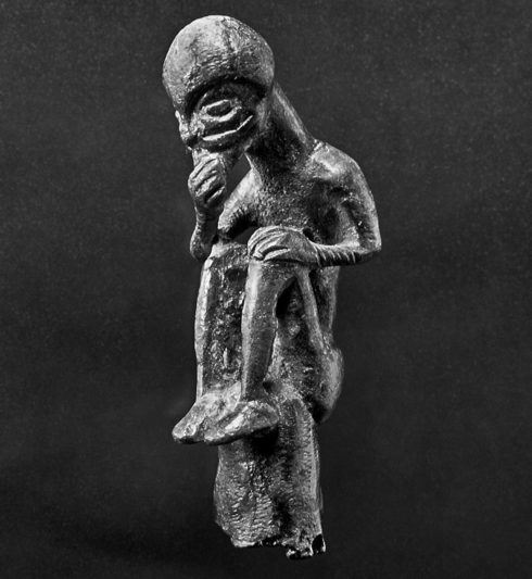 <p><span><em>Small bronze deity</em>, eleventh century, height 6.5 cm.</span></p>