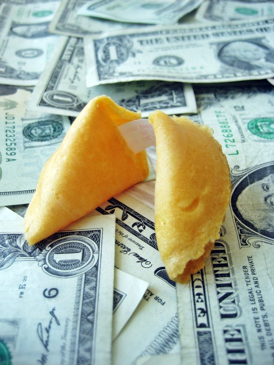<p>1) a large amount of money or great wealth (статок, багатство)</p><p>He made a _____ by investing in technology.</p><p>She inherited a huge _____ from her grandfather.</p><p>2) luck, especially good or bad luck (доля, удача)</p><p>He went abroad to seek his _____.</p><p>Good _____ smiled on them that day.</p>