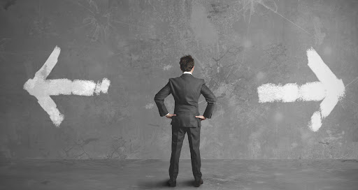 <p><strong>karar vermek</strong></p><p><strong>*****************************************************************************************</strong></p><p>Tom entscheidet schnell.</p><p>Tom hızlı karar verir.</p>