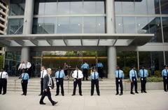 <p>an arrangement in which government officials interact with people and groups outside the government before they set policy.</p>
