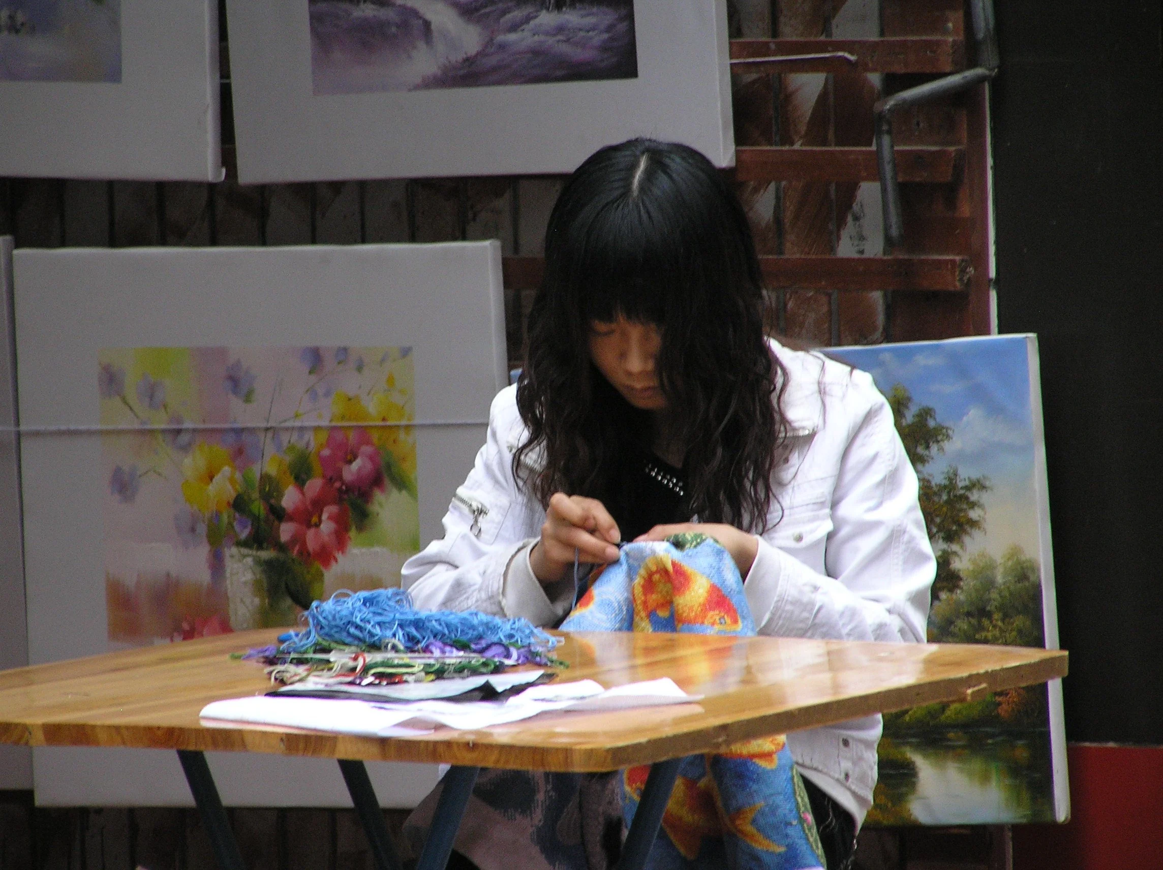 <p>artisan (n) /ˌɑːtɪˈzæn/</p>