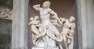 <p>lacoön and his son, there is no artist</p>