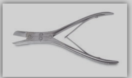 <p>Bone Cutting Forceps</p>