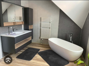 <p>Is the bathroom here?</p>