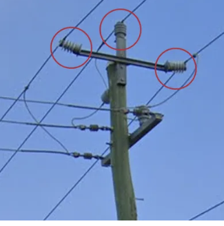 <p>“t” pole top angled upwards</p>