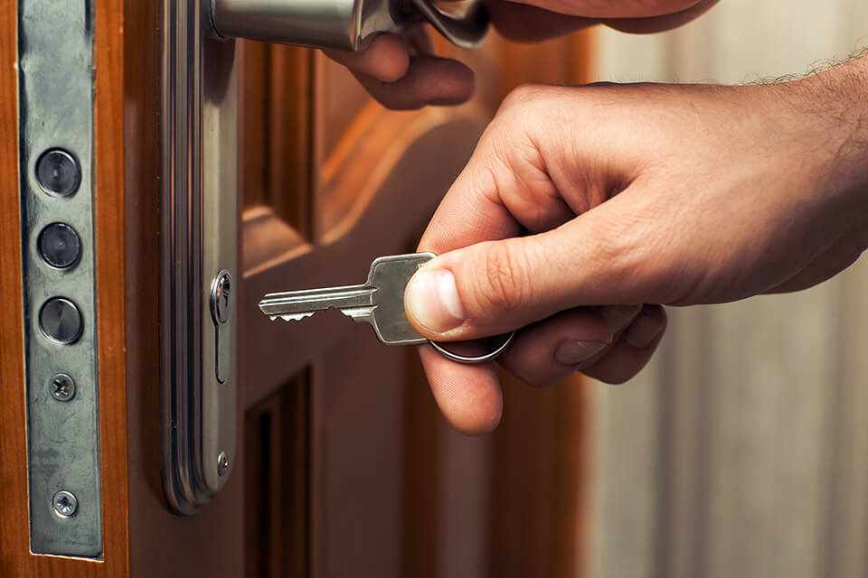 <p>(to close a door with a key so nobody can open it) </p><p>Don't forget to l__________ t__________ d__________ when you leave the house, we need to keep our flat safe.</p>