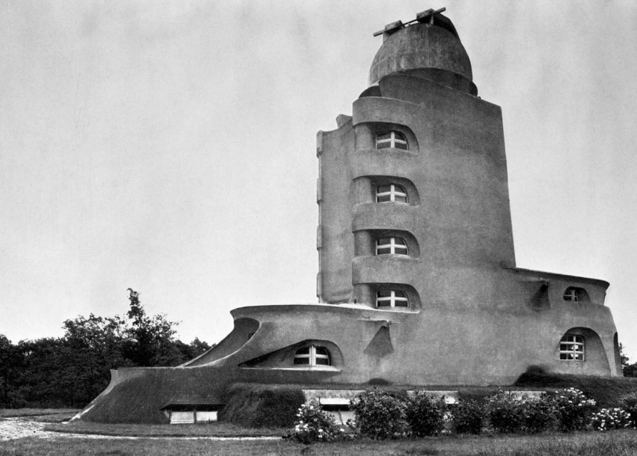 <p>Who designed the Einstein Tower?</p>