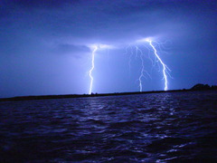 <p>tormenta eléctrica</p>