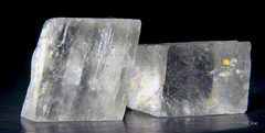 <p>Mineral found in limestone and marble; will fizz in acid; CaCO3</p>