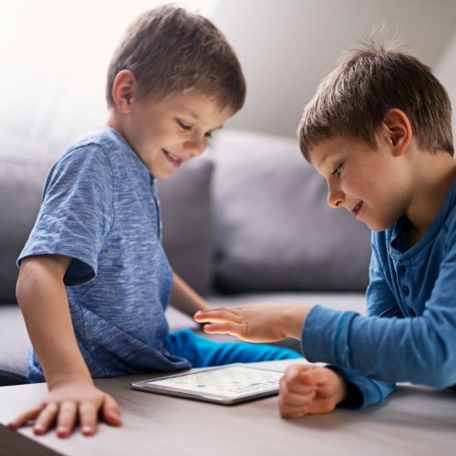 <p>Brother - <em>bráder</em></p>