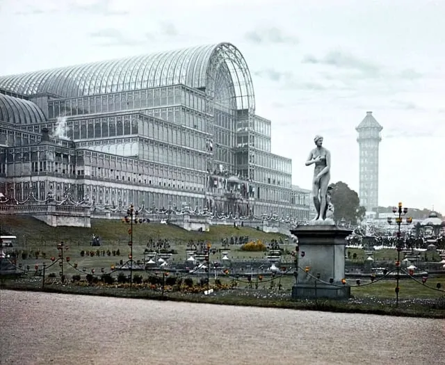 <p>what was this world’s fair building called?</p>