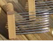 <p>basic type of comb with one row of straight or slightly curved teeth, used in pairs</p>