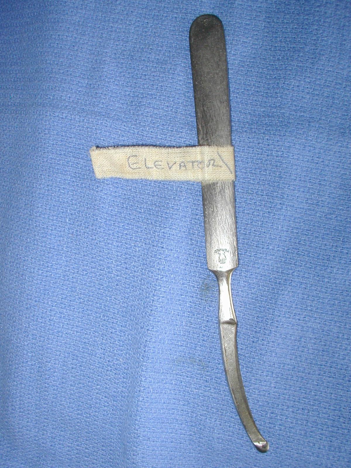 <p>What is the name of this intrument?</p>