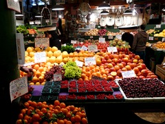 <p>dồi dào adj. Existing in large quantities. ("The garden was abundant with flowers in the spring.")</p>