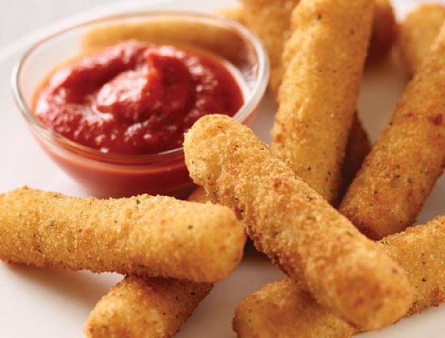 <p>Six breaded and fried bloomerangs that are seasoned with our famous Bloomin' Onion spices, and served with marinara sauce</p>