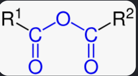<p>A functional group formed by the removal of one water molecule from two carboxylic acid molecules, characterized by the structure RCO-O-COR'. </p>