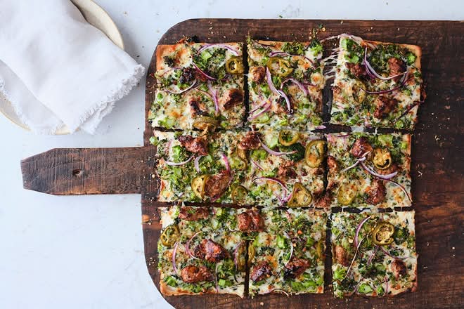 <p>Our white pizza has a few secrets: the shaved broccolini, turkey sausage, fontina, mozzarella, and red onions sit on a generous layer of our super-special, top-secret sauce. And on top? Our strictly classified seasoning.</p><p>*Guests can select if they would like it sliced or not sliced</p><p>Modification options: ● No Turkey Sausage ● No Pickled Jalapeños</p><p>Allergens: Dairy, Garlic</p>
