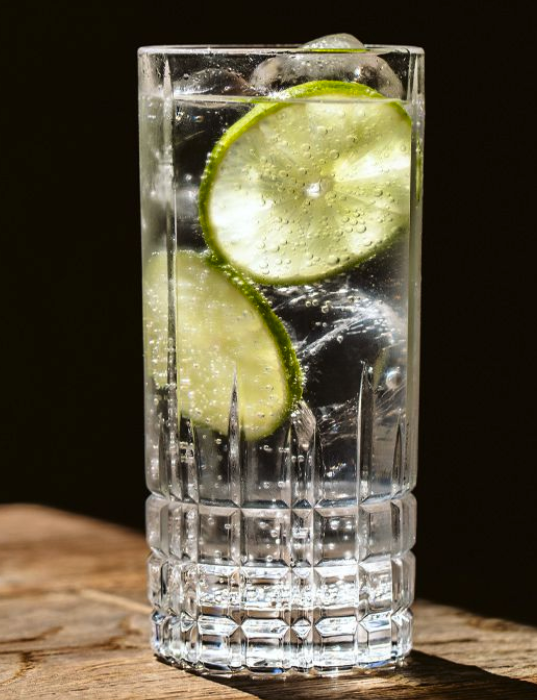 <p>Gin &amp; Tonic</p>