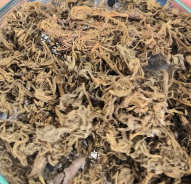 <p>Nhân trần bắc- Artemisia capillaris, Asteraceae- toàn cây- coumarin (capillaricin)- lợi mật, trị viêm gan vàng da</p>