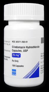 <p>SHELF 2: <strong>Clindamycin</strong> <em>(Clindamycin hydrochloride)</em></p>