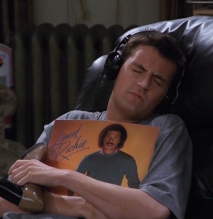 <p>listen to music</p>