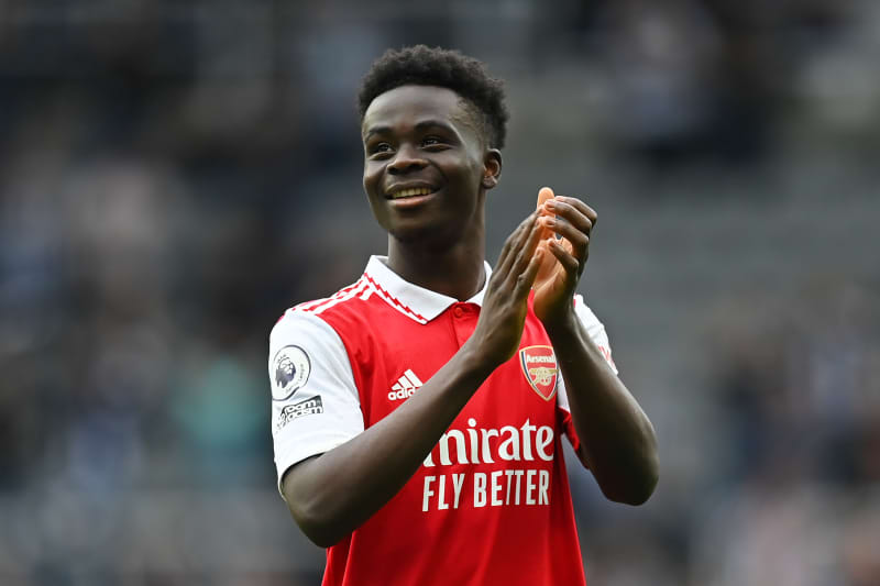 <p><strong><mark data-color="rgba(0, 0, 0, 0)" style="background-color: rgba(0, 0, 0, 0); color: inherit;">Högerytter i Arsenal FC och det engelska landslaget</mark></strong>.7</p>