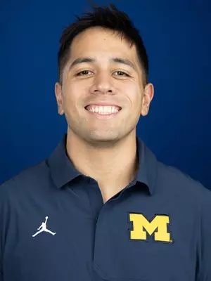 <p>Assistant Tight Ends Coach</p>