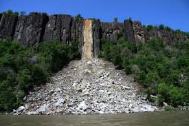 <p>rocks or rock fragment fall freely through the air </p>