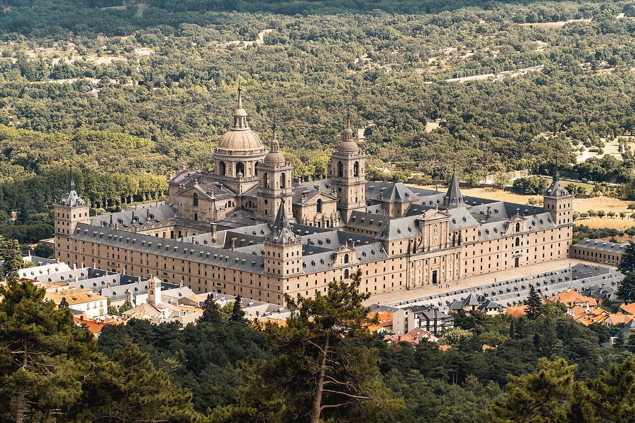 <ul><li><p>Palace and Monastery located in Madrid</p></li><li><p>It was built for and during the reign of King Philip II </p></li><li><p><span>It is the largest</span> building that was built during the European Renaissance in the world</p></li></ul><p></p>