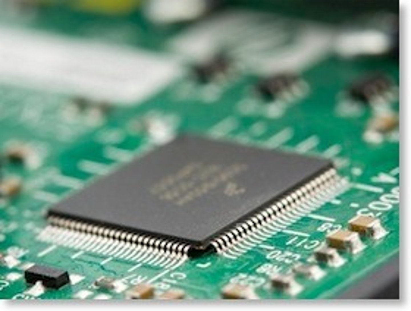 <p>Material that is in between a conductor and an insulator in terms of transferring electric current. Example: silicon chips used in electronic devices.</p>