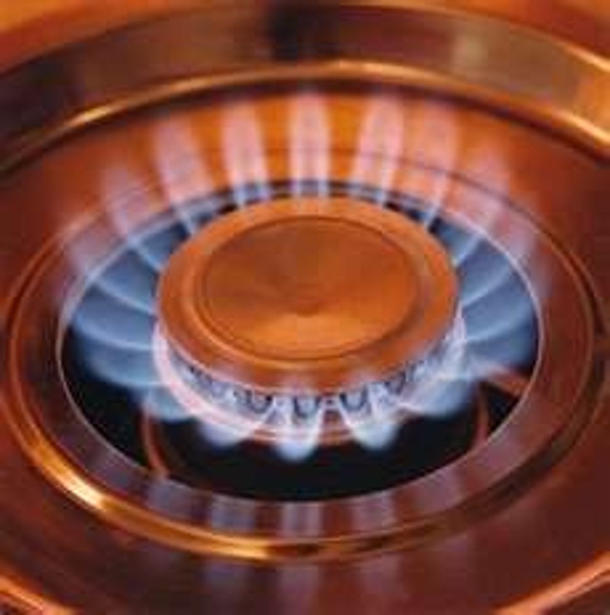 <p>a fossil fuel found deep underground; a hydrocarbon gas mixture consisting primarily of methane</p>