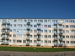 <p>apartment building</p>