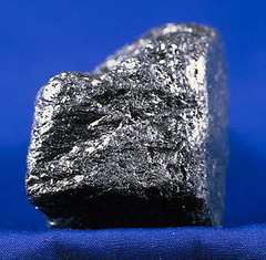 <p>Soft metallic mineral used in pencils; made of pure carbon.</p>