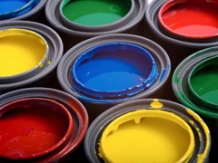<p>màu vẽ - chất tạo màu (Example: The paint dried quickly. - Màu vẽ khô rất nhanh.)</p>