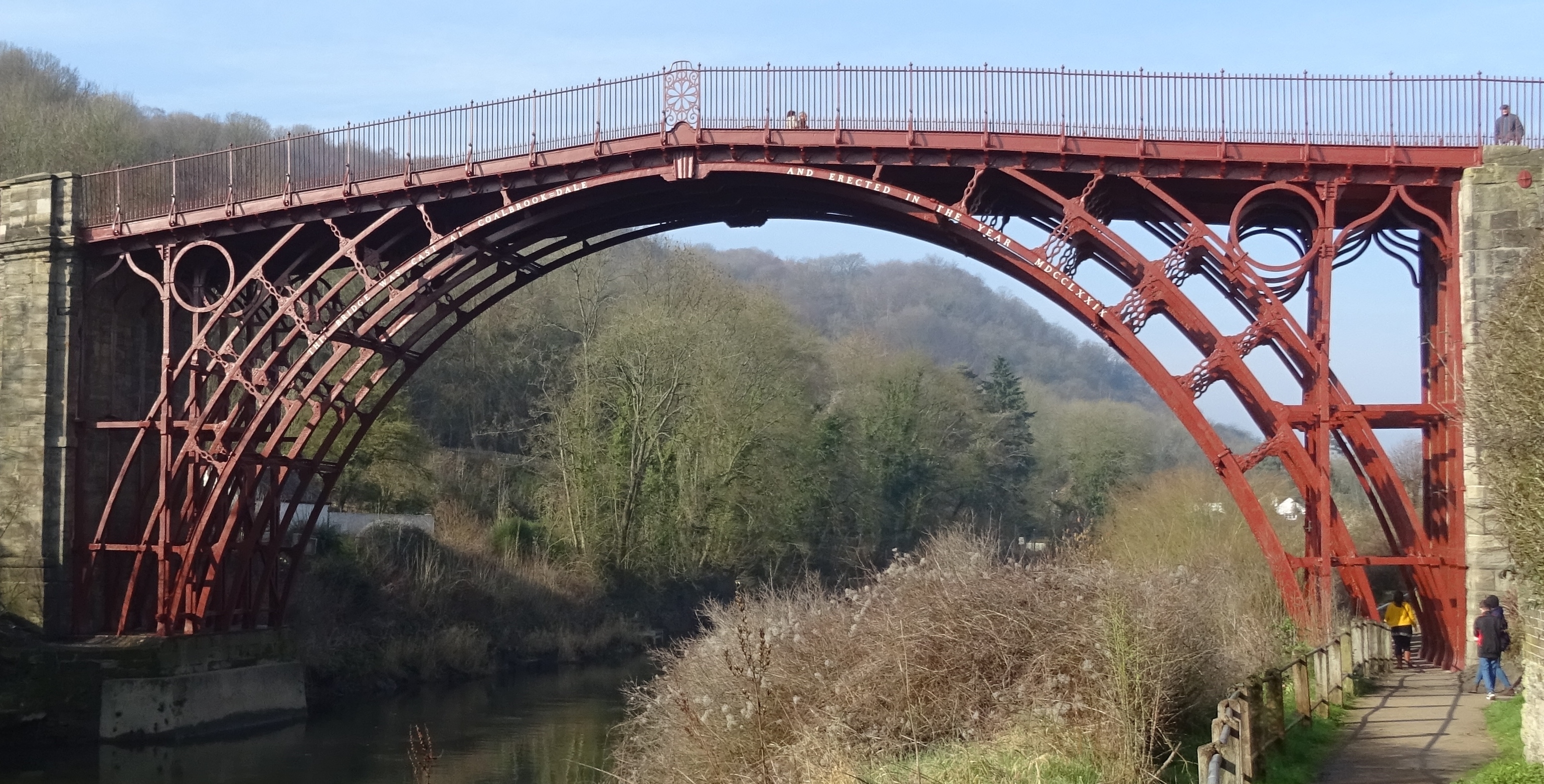 <p>The world’s first iron arch bridge is</p>