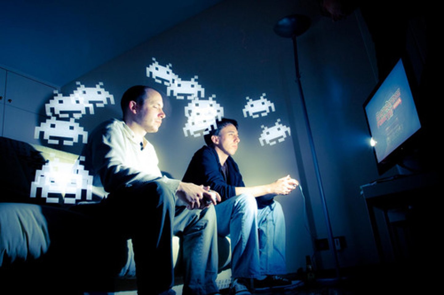 <p>TRANSLATION: зависимый от технологий</p><p>DEFINITION: Unable to stop using computers, smartphones, or the internet.</p><p>EXAMPLE: My cousin is .................. and can't go an hour without his phone. Мой двоюродный брат ЗАВИСИМ ОТ ТЕХНОЛОГИЙ и не может прожить и часа без телефона.</p>