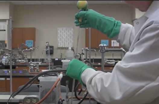 <p><span>One should numerically record from the _____________ of the _______________.</span><br><br>&nbsp;</p><p>A. top, gas bubble</p><p>B. top, pipette</p><p>C. bottom, pipette</p><p>D. bottom, gas bubble</p>