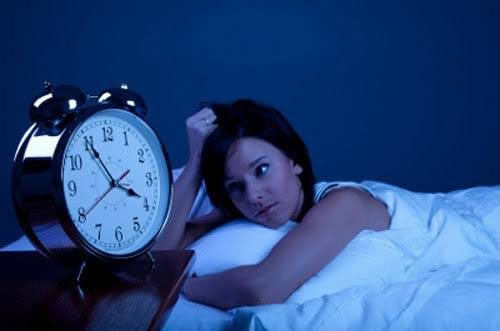 <p>have an early/ a late night</p><p>On Saturday, I often —— with my friends.</p>