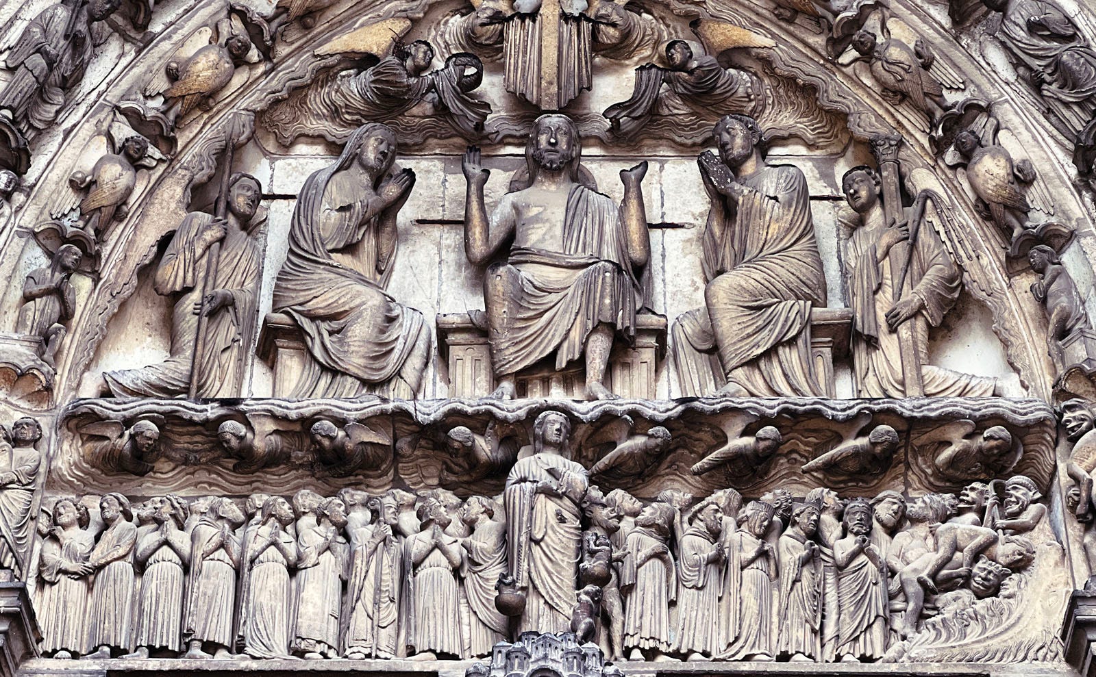 <p>High gothic</p><p></p><p>Lambs-tone jamb</p><p></p><p>Part of a decorative campaign for the transept portals. Massive leap from the rigid royal portal statues.</p>
